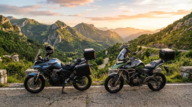 Comparativa de motos trail Voge 525DSX y Zontes 700 en puerto de montaña